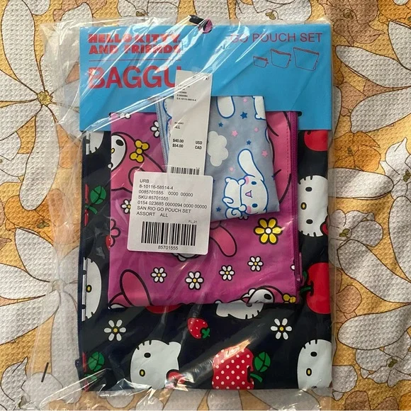 Baggu Go Pouch Set in Hello Kitty Prints - Picture 4 of 5